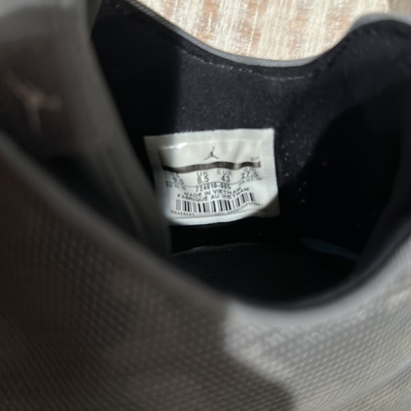 Jordan Shoes - Picture 8 of 9